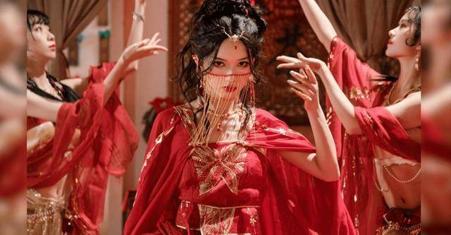 又一个百大翻车,党妹宅舞视频触犯底线,王冰冰直接取关_网友_旅顺博物