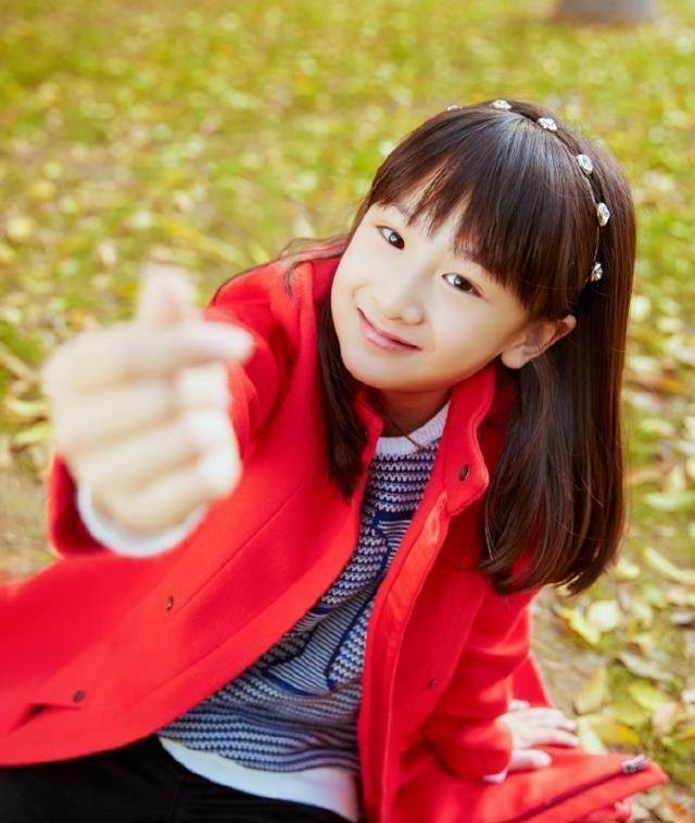 "怪力萝莉"田雨橙,8岁红妆写真美过妈妈叶一茜_爸爸_田亮_电影