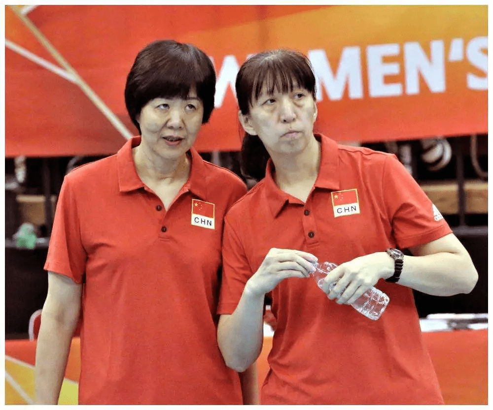 不是李盈莹,不是龚翔宇,中国女排赢球晋级头号功臣,郎平没看错人_比赛