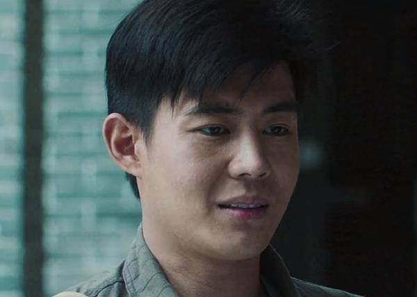 《功勋》看到了于济玮,长得帅演戏也很好,唐嫣真是太有眼光了