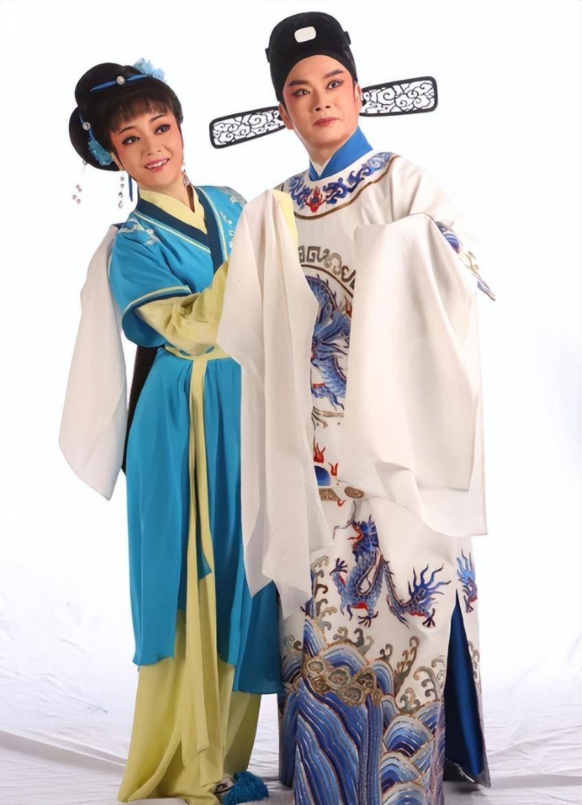(赵志刚与陈湜(shí)舞台照)赵志刚是著名的越剧男演员,是当代越剧