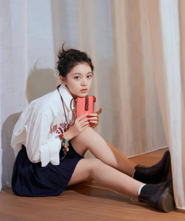 里赵今麦对角色的火候把控的游刃有余,一点也不像是刚满20岁的年龄所