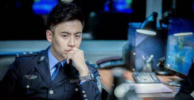 【鹰眼头条】专访《警察锅哥》作者常书欣:锅哥之父的人间烟火味_创作