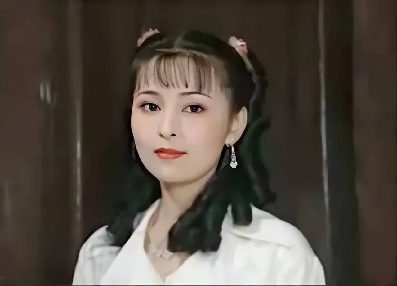 参演《江湖恩仇录》不仅为何音带来了更多的机会,也让她更加坚定了