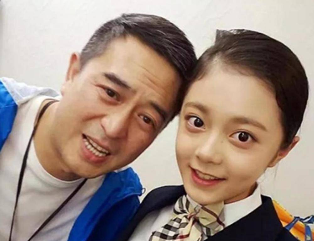 张嘉译捧红四个"女儿",如今前三红成一线,最后一位剧红人不红_发展_张