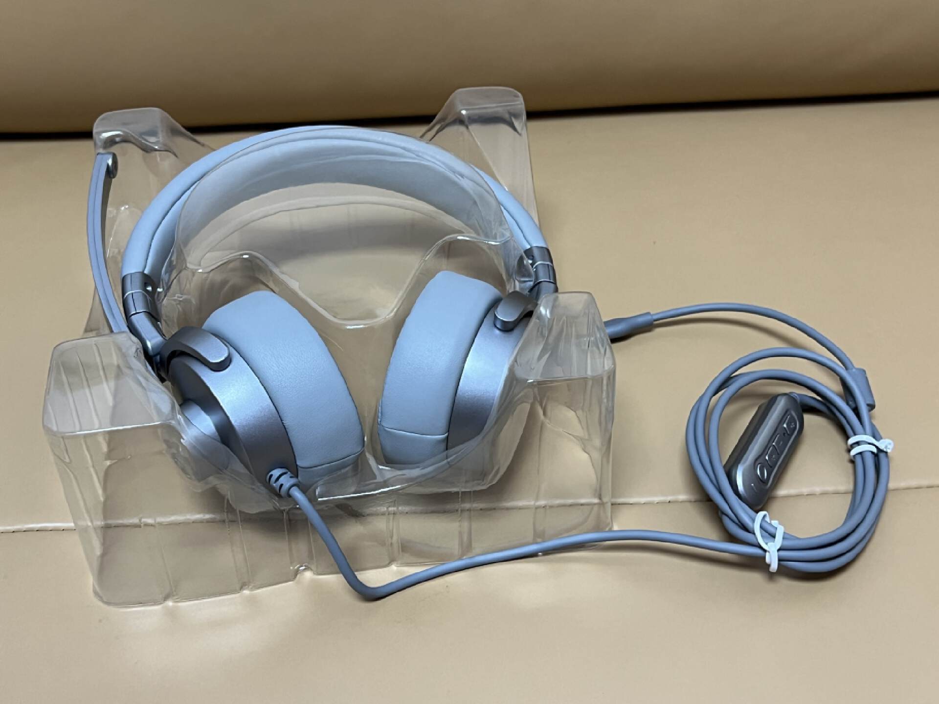 朴实无华,简单实用,thinkbook环境降噪会议耳机enc80_音乐_设计_包装