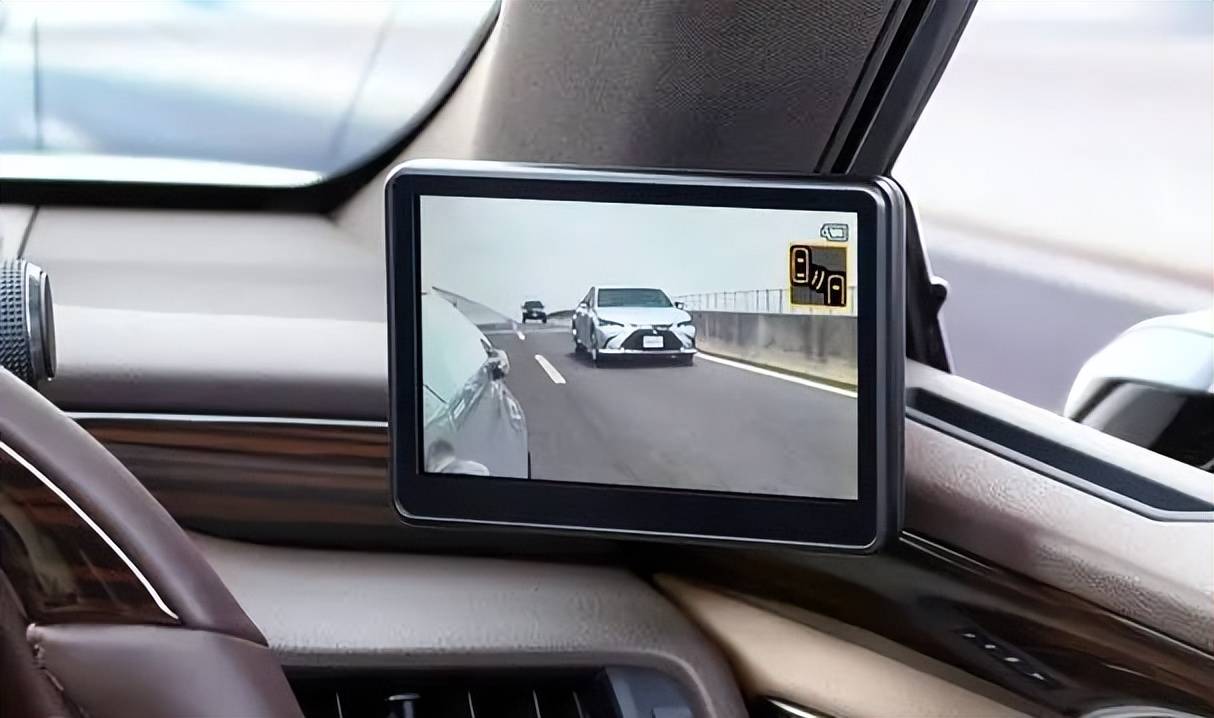 电子后视镜系统2019年,奔驰actros,雷克萨斯es 300h,奥迪 e-tron上市