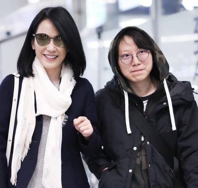 说起说起圈内的冻龄女神,大家首先会想到的可能是许晴,在花儿与少年