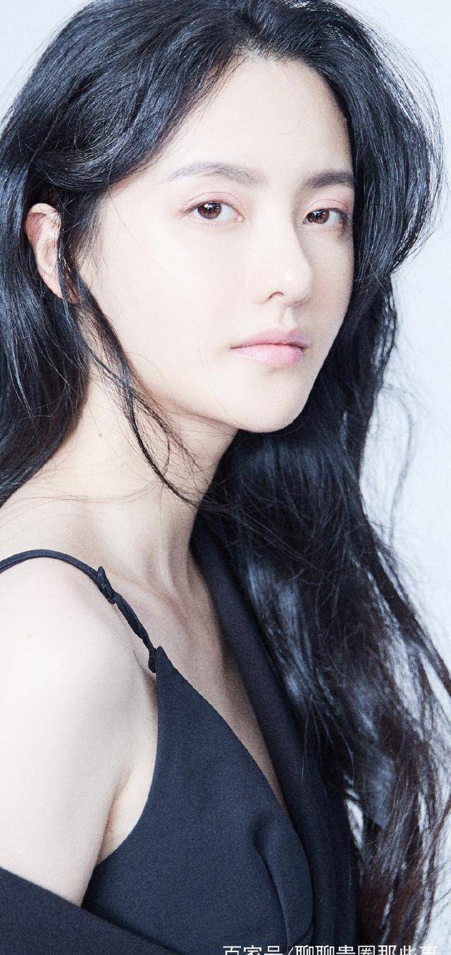 《军师联盟》甄宓张芷溪童年照清秀可人,说整容有些夸张了吧_吴秀波