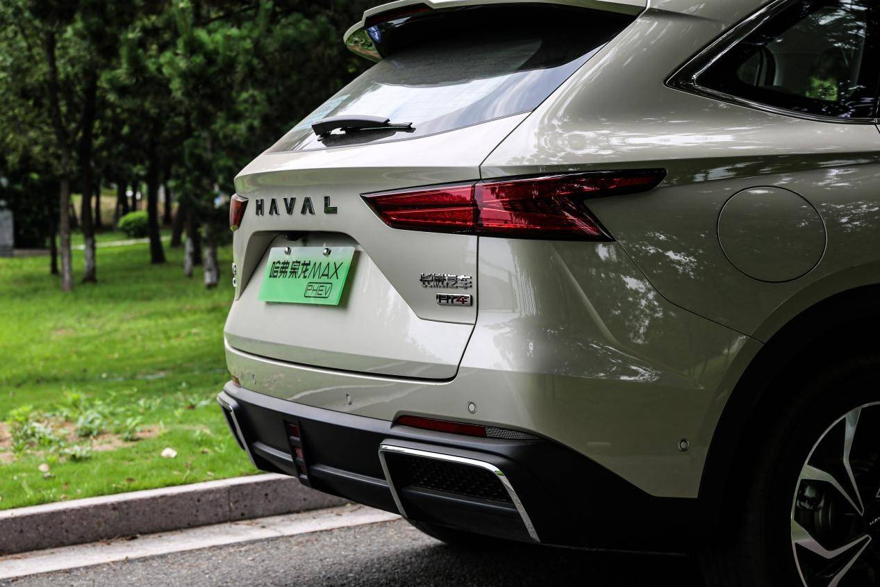 四驱电混加持,更精致更智能,试驾哈弗枭龙max_搜狐汽车_搜狐网