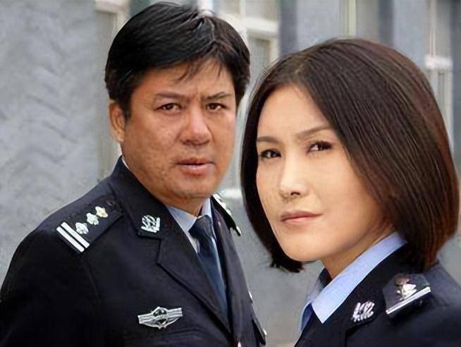 张潮:分手后和女儿基本不联系,后娶小20岁娇妻,把她当女儿疼_张晔子