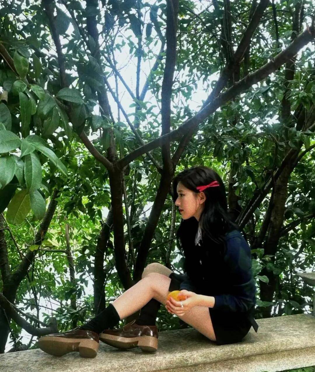 赵露思穿jk照片,俏皮可爱_青春_活力_挑战