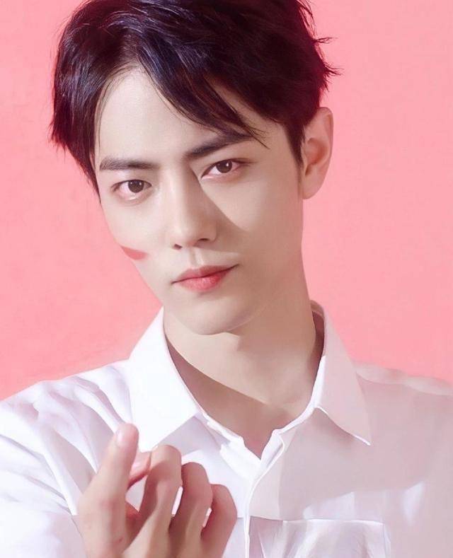 2021年度演员评选活动进行中,龚俊暂居榜首,肖战票数突破60万_新剧