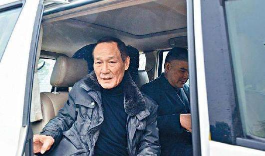 在山口组势力范围的日本,陈惠敏和他们展开了一系列合作.