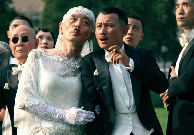 继续武打的谢苗,和退圈演话剧的文章_王晶_周润发_阿良