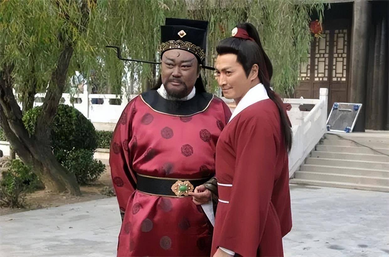 展昭在包拯死后，为何一夜之间神秘消失，包拯去世前发生了什么事-展昭被包拯杀了吗图片