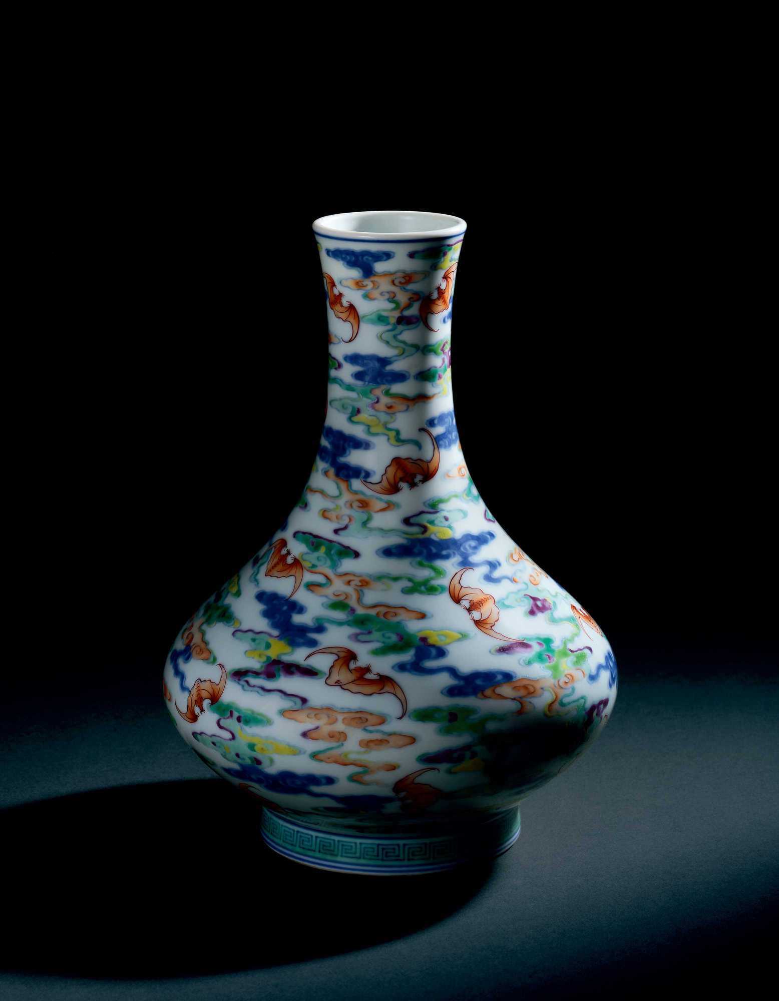 中国嘉德历史拍卖纪录 | 斗彩瓷器近三年市场行情