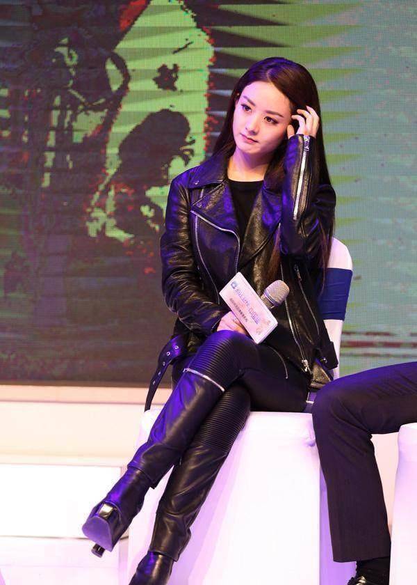 黑色_下半身_蒋欣