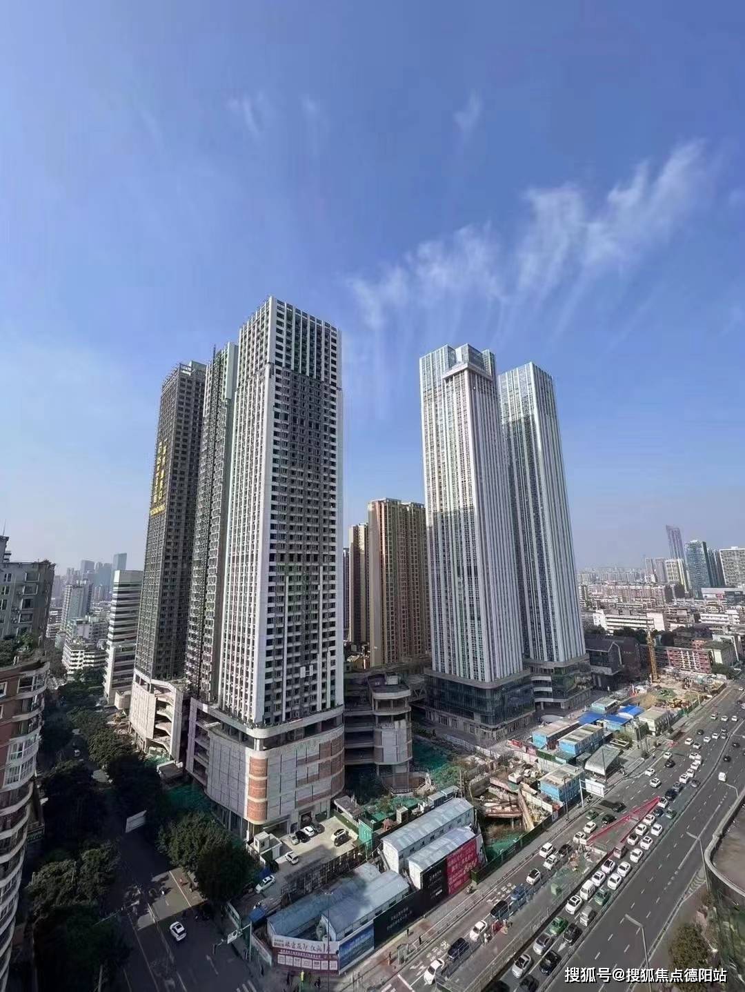 成都春熙路商圈三地铁 嘉誉天幕怎么样?值得买吗?