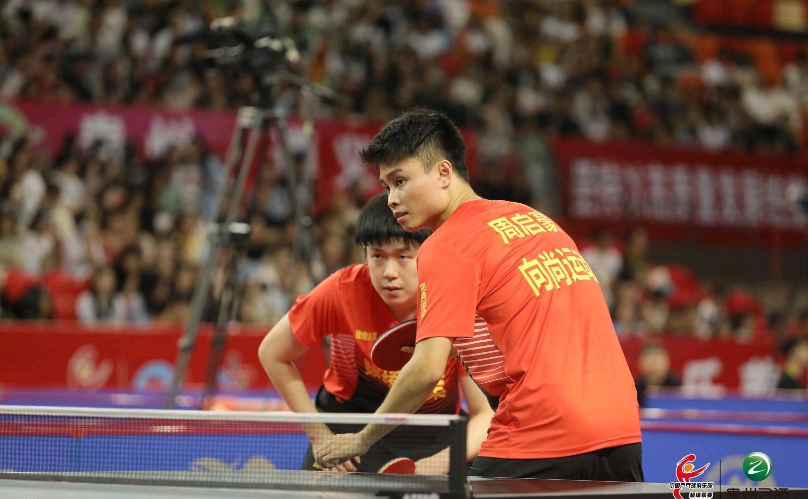 王楚钦和周启豪获胜,樊振东横扫向鹏,莫雷高德爆冷输球_比赛_正手_赛