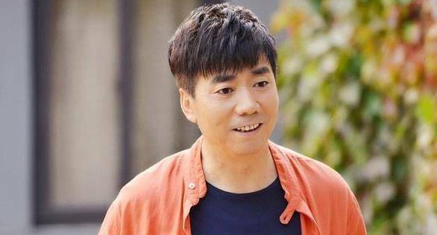 国家一级演员范明,今喜当爷爷超幸福_厉玲_小品_成功