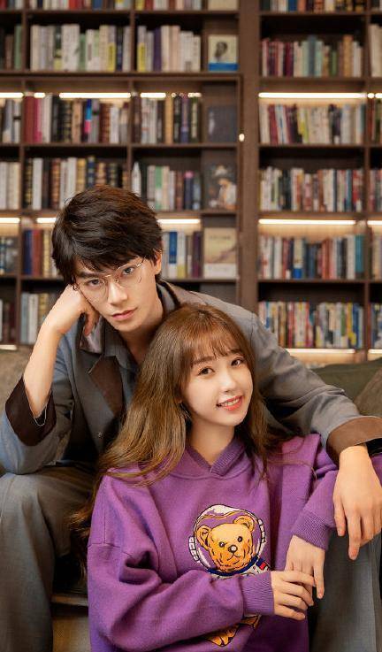 丁禹兮虞书欣高甜海报配一脸,初恋女友和限定男友,售前好给力_cp_角色