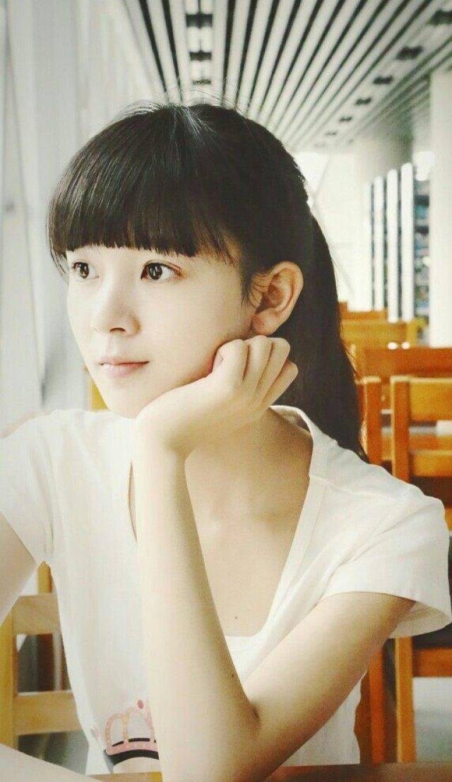 看惯了《无心法师2》里的小丁猫,再看陈瑶现代装感觉好惊艳_角色_男装