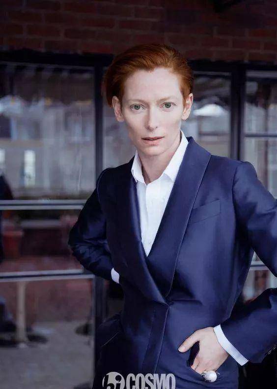 蒂尔达斯文顿几乎是中性高级脸的最佳注脚,比起天海佑希男装那种芝兰