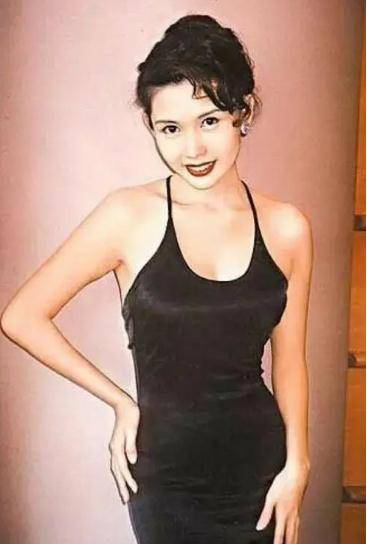 她的性格和美貌让她圈粉无数,热度甚至超过了当年的港姐冠军!