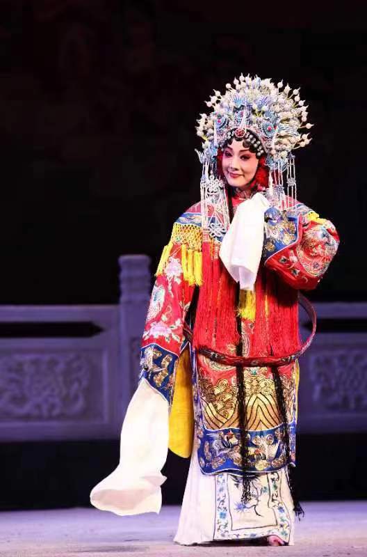 代表剧目有《游西湖》《阴阳鉴》《郑瑛娇》《杨门女将》《宇宙锋》