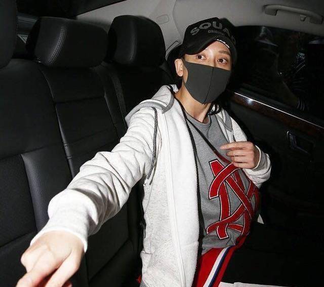 李小璐人缘好,陈乔恩陈学冬王思聪都来救场,连天王郭富城也来了