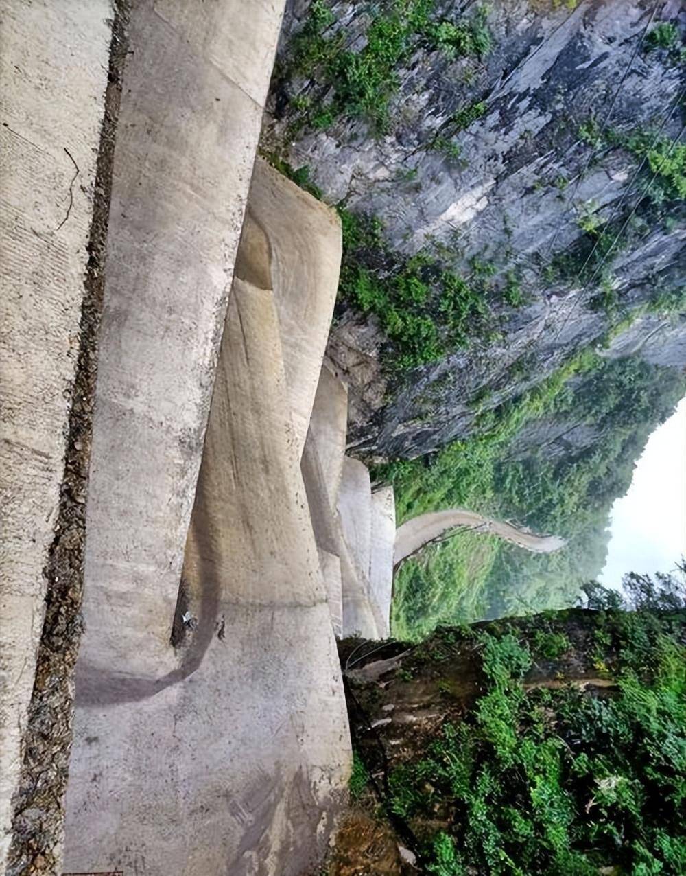 重慶令牌石公路,這是我走過最危險的公路,看完讓人膽戰心驚_生活_挑戰