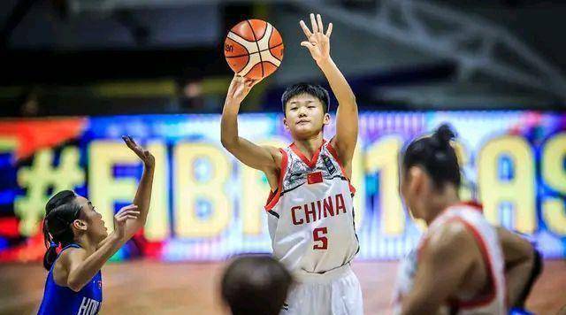 女篮郑铭:国青队长,球风与苗立杰相似,年龄优势明显_郑茗_比赛_韩旭