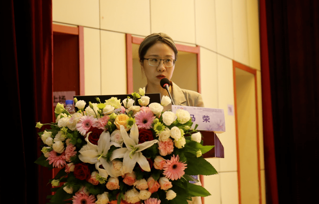 讲者:马荣哈尔滨医科大学附属肿瘤医院的马荣教授分享了《对持续性hpv