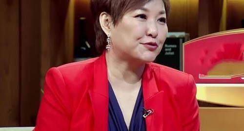 黄渤参加过李静主持的《非常静距离》,他是节目嘉宾,而有人在现场爆料