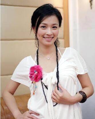 盘点女星酒窝,微微一笑很醉人,唐嫣,刘诗诗,林心如谁最美?