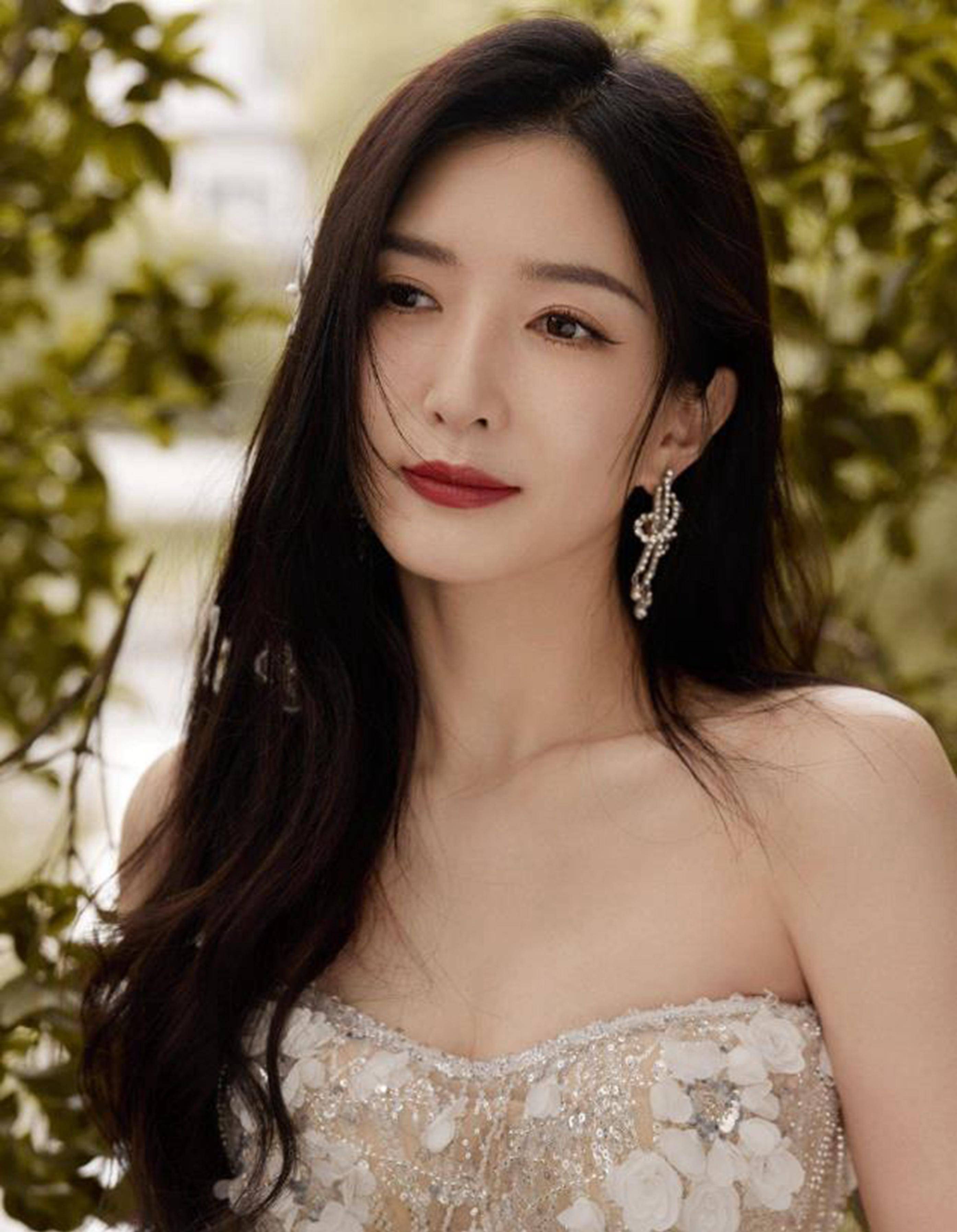 江疏影竟然允许自己戴上它!