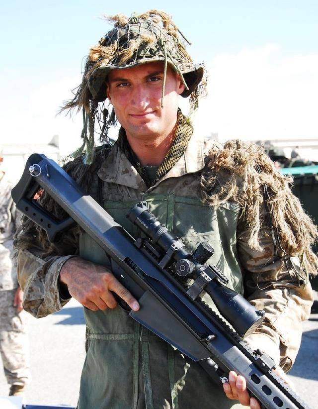 美帝m242型大毒蛇链式机关炮,最大射程达4000米_美国_口径_驱动