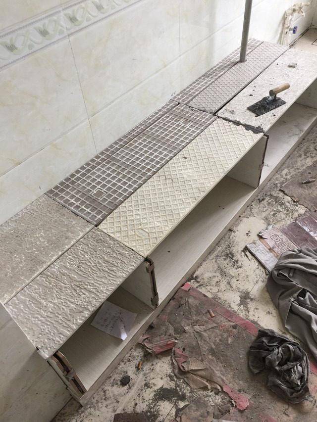 瓷砖垒灶台全程我爸自己操作摸索,用20年没问题,老爸万岁!