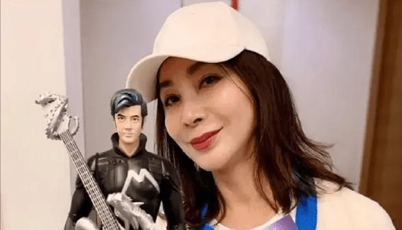 陈美凤:66岁身边仍追求者不断,现男友比她还小30岁_邱泽_罗志祥