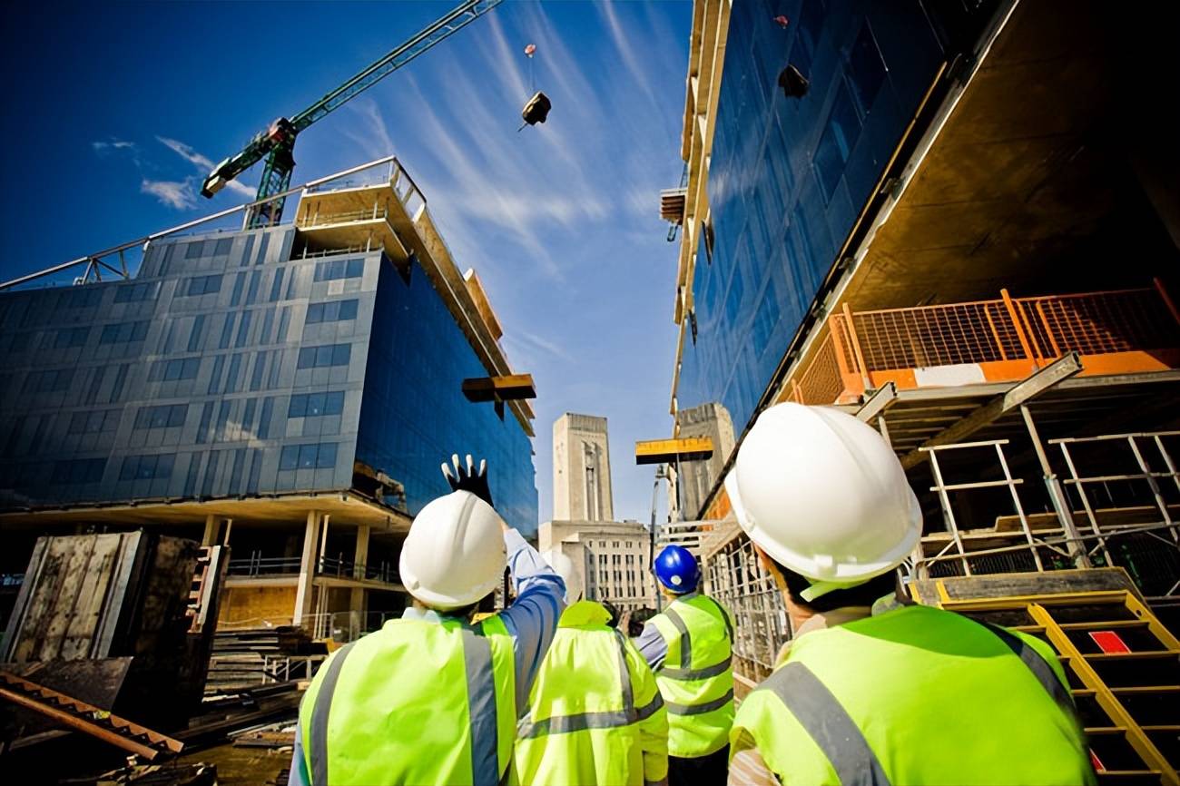 这么卷！老外也能考建造师！一建证书还有没有必要考？