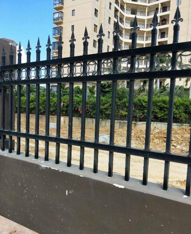 建筑的精华,铸造的艺术:铁艺护栏围墙