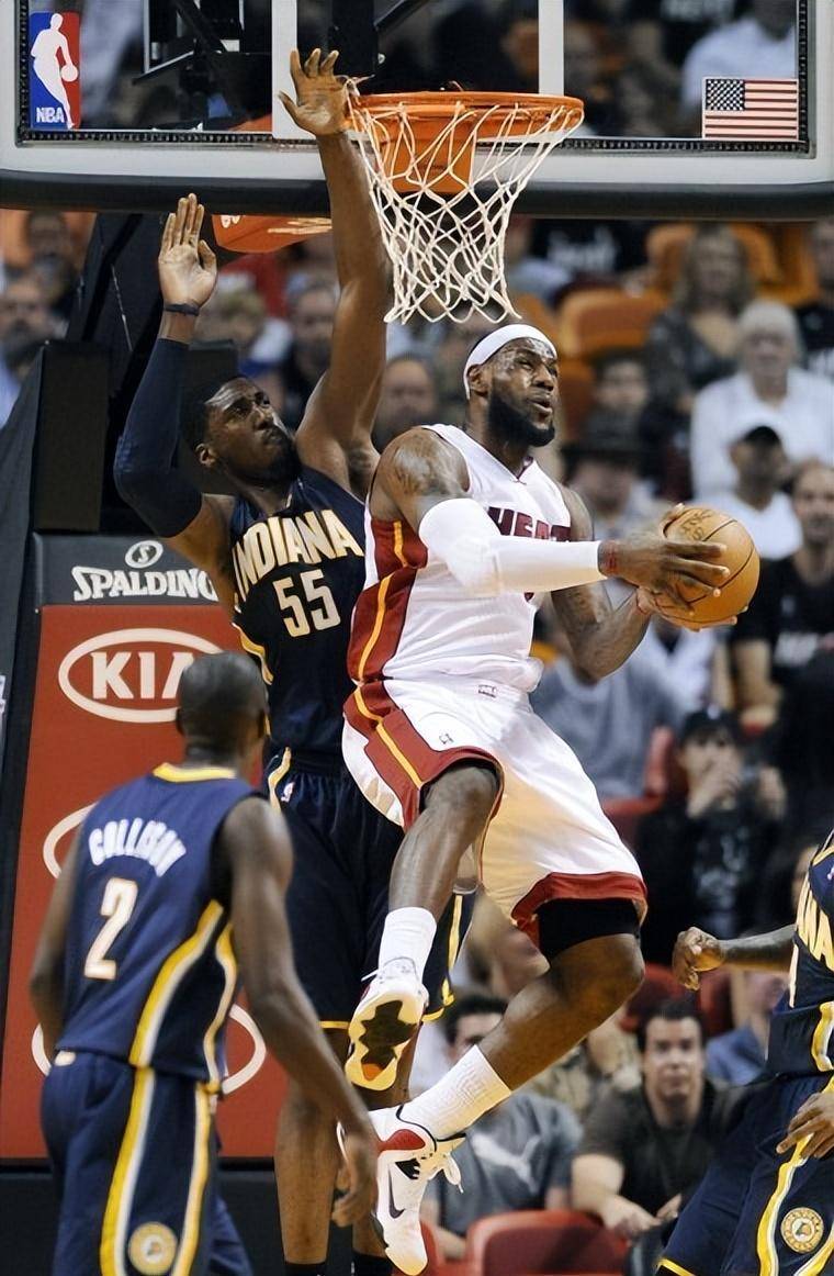 而封王,罗伊·希伯特,球迷喜欢称之为"黑姚明",大家称也他为"高圆圆"