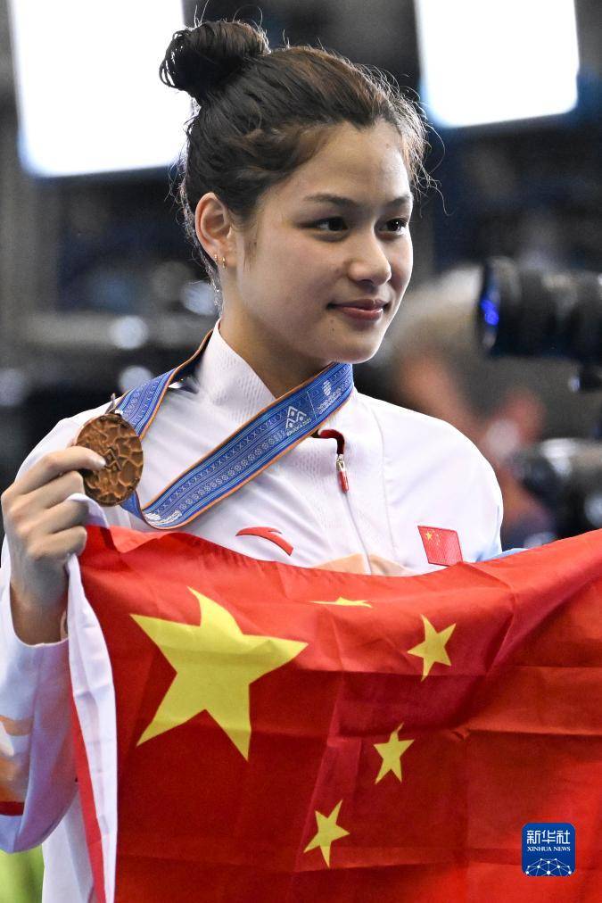 17岁天才少女重现叶诗文奇迹,中国泳坛新天后要来了