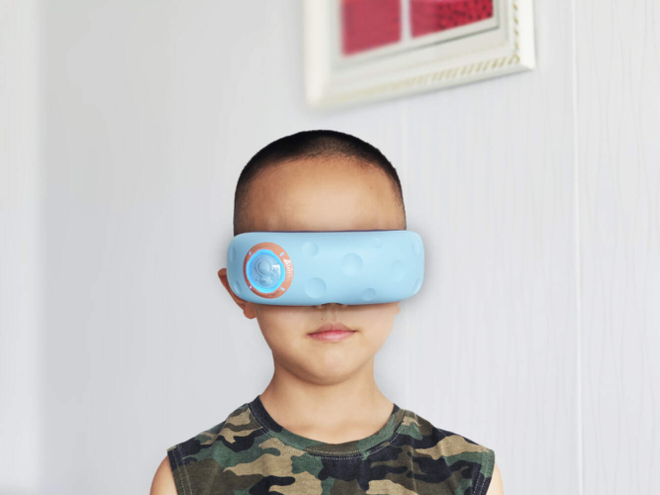 解锁新眼保健操，果实智能儿童眼部按摩器体验，光学训练科学护眼