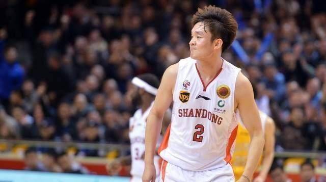 睢冉丁彦雨航不要继续任性,低头认错和巩晓彬握手言欢是双赢_山东队