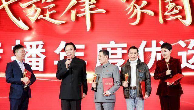 左起:林永健,唐国强,李雪健,孙维民,张凯丽.