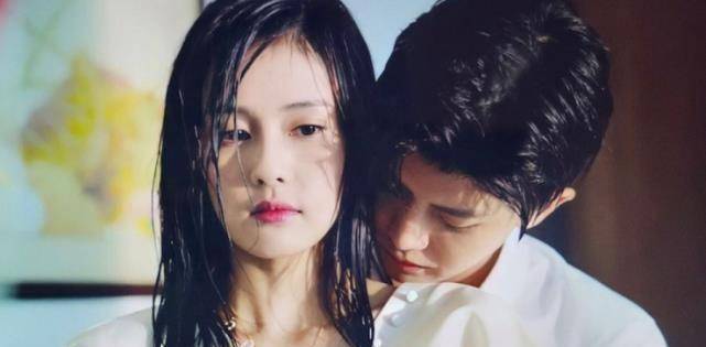 任嘉伦《一生一世》路透爆料,与白鹿"锁脖子"秀恩爱_生辰_时宜_紫砂壶