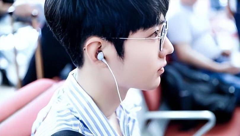 大v发文质疑肖战颜值,文章阅读量高出三倍多_小新_庆功宴_替身