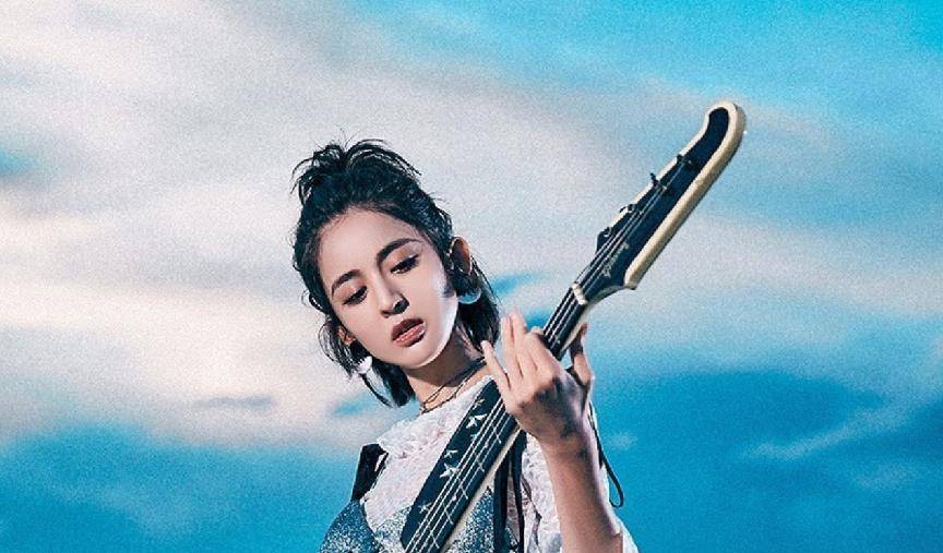 《缝纫机乐队》拍摄时大鹏滥用职权,给娜扎加吻戏,乔杉表示无奈_古力